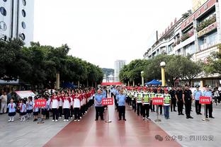 达成红军250场里程碑！利物浦社媒祝贺阿利森